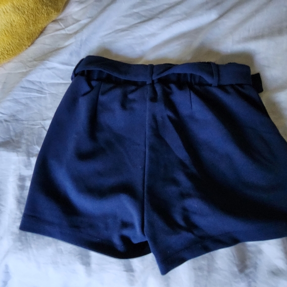 Papaya shorts - Picture 3 of 3